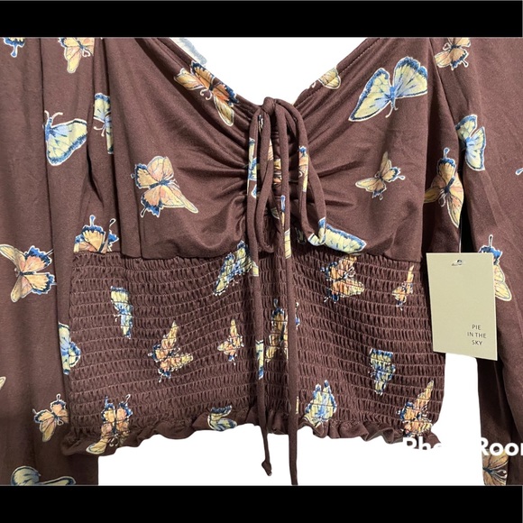 NWT•Butterfly peasant Long Sleeve juniors crop top - Picture 4 of 10